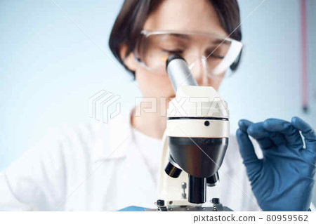female doctor medicine laboratory research close-up 80959562