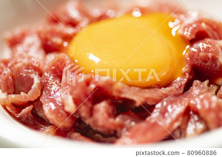 Horse meat yukhoe Horse meat yukhoe 80960886