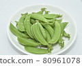 脆脆的豌豆，可以和豆莢一起吃 80961078