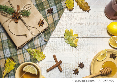 Autumn background with a cup of tea Autumn background with a cup of tea 80962299