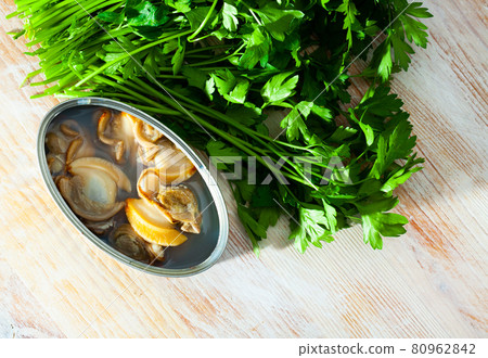 Canned mollusks in oil 80962842