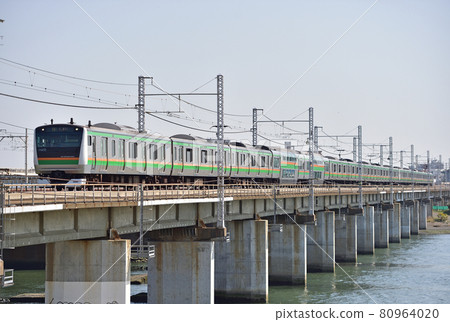 Tokaido Main Line Chigasaki-Hiratsuka JR East E233 series 3000 units E-14 formation (Kouzu) Tokaido Main Line Chigasaki-Hiratsuka JR East E233 series 3000 units E-14 formation (Kouzu) 80964020