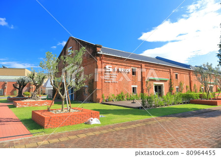 [Hyogo Prefecture] Sumoto Civic Square under sunny weather (Esbrick) 80964455