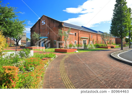 [Hyogo Prefecture] Sumoto Civic Square under sunny weather (Esbrick) 80964463
