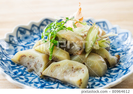 清蒸白茄子 80964612