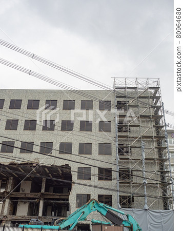 Building demolition Building demolition 80964680