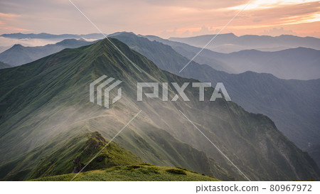 Dusk and mountains, Tanigawa mountain range Dusk and mountains, Tanigawa mountain range 80967972