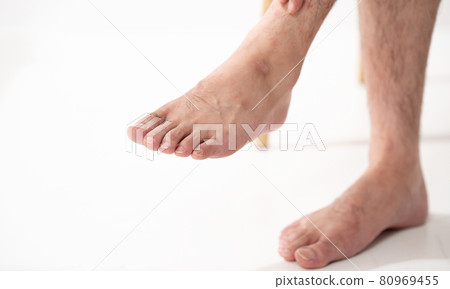 Middle male shin hair legs 80969455