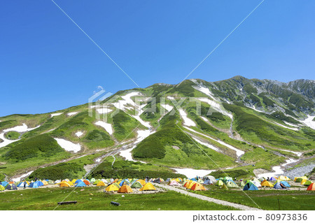 《富山縣》 清新的綠色室堂/立山黑部阿爾卑斯山脈路線雷長澤露營地 《富山縣》 清新的綠色室堂/立山黑部阿爾卑斯山脈路線雷長澤露營地 80973836