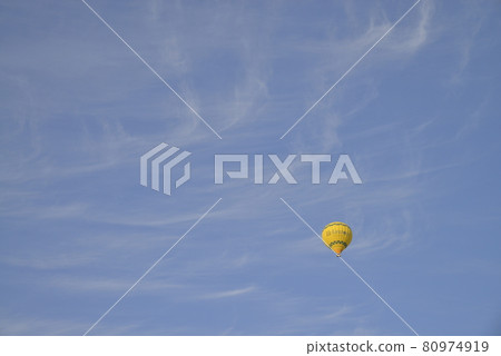 Turkey Cappadocia Sky and Balloons 80974919