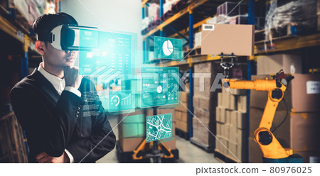 Future virtual reality technology for innovative VR warehouse management Future virtual reality technology for innovative VR warehouse management 80976025