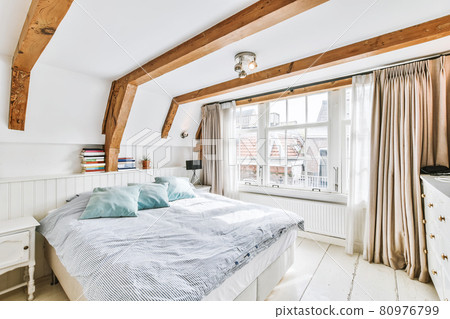 Luxury bedroom of house in beautiful design 80976799