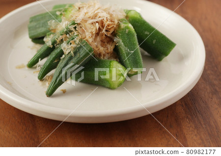 Boiled okra with dried bonito (home cooking) Boiled okra with dried bonito (home cooking) 80982177