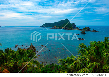 Okiakime Island with a wonderful landscape full of tropical mood Okiakime Island with a wonderful landscape full of tropical mood 80986851