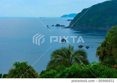 A wonderful landscape full of tropical mood Around Okiakime Island A wonderful landscape full of tropical mood Around Okiakime Island 80986852