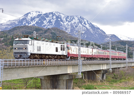 越後時目鐵道近江絲魚川EF510-510+413系列B06編隊+空羽455-701 越後時目鐵道近江絲魚川EF510-510+413系列B06編隊+空羽455-701 80986937