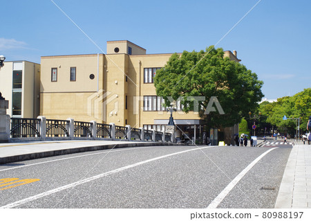 2021 年 8 月 6 日和平紀念公園休息所的景色 2021 年 8 月 6 日和平紀念公園休息所的景色 80988197