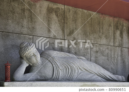 北九州市門司區世界和平塔臥佛 80990651