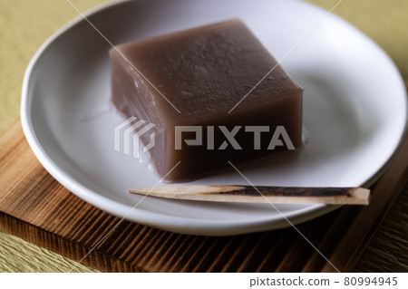 Lightly bleached bean paste 80994945