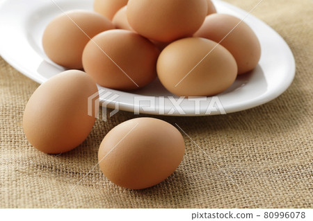 生雞蛋  80996078