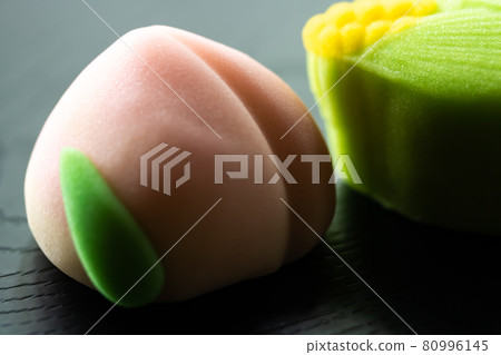 High-quality sweets, watertight peach and corn High-quality sweets, watertight peach and corn 80996145