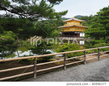 夏季更換金閣寺茅草屋頂後 夏季更換金閣寺茅草屋頂後 80996377