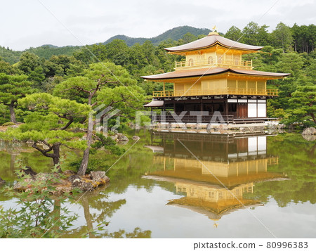 夏季更換金閣寺茅草屋頂後 夏季更換金閣寺茅草屋頂後 80996383