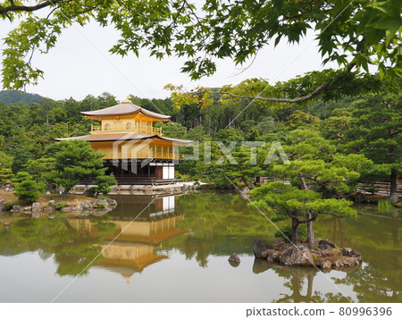 夏季更換金閣寺茅草屋頂後 夏季更換金閣寺茅草屋頂後 80996396