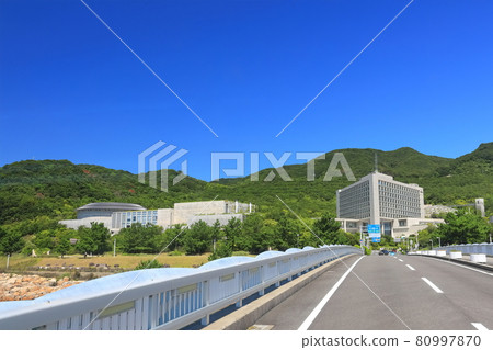 [Hyogo Prefecture] Hyogo Prefectural Awaji Yumebutai Koen in fine weather 80997870