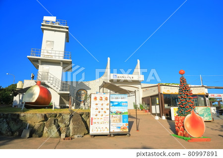 [Hyogo Prefecture] Roadside station Uzushio under sunny weather 80997891
