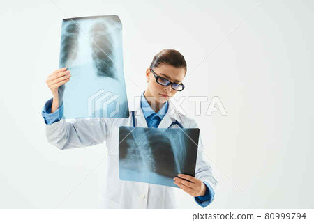 female doctor diagnosis hospital laboratory white coat examination 80999794