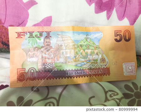 斐濟貨幣彩色橙色 50 美元鈔票 80999994