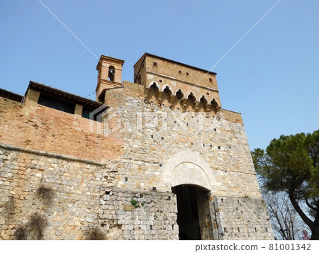 Italy San Gimignano San Giovanni Gate Italy San Gimignano San Giovanni Gate 81001342
