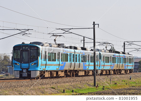 Ainokaze Toyama Railway Fukuoka-Isurugi IR Ishikawa Railway 521 series IR04 formation 81001955