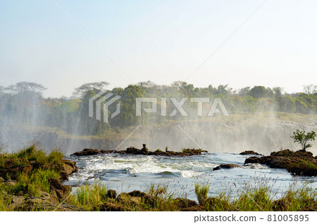 維多利亞瀑布魔鬼池入口 81005895