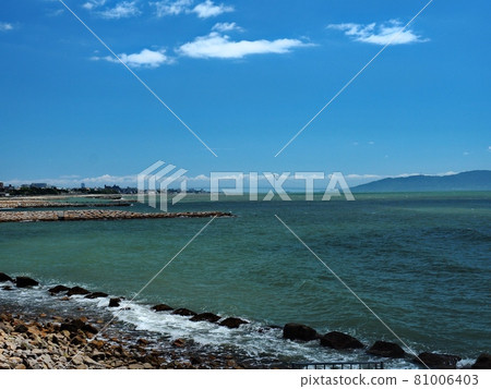 明石海峽大橋:從榮島海岸看的明石海峽大橋 明石海峽大橋:從榮島海岸看的明石海峽大橋 81006403
