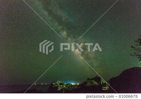 Milky Way on the cape Milky Way on the cape 81006678