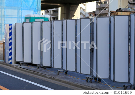 工地入口大門圖片 81011699