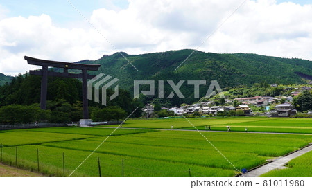 熊野本宮大社舊神社、鳥居和大齋原的農村地區 81011980