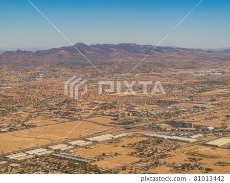 Aerial view of the famous Las Vegas cityscape 81013442