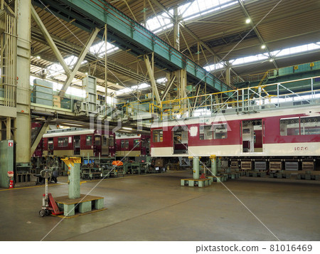 Railroad vehicles undergoing inspection and repair at the factory Railroad vehicles undergoing inspection and repair at the factory 81016469
