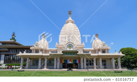Shrines and temples, the main temple of the Shingon sect of Chiyama, Kawasaki Daishi's Yakushiden, Kawasaki City, Kanagawa Prefecture 81016757