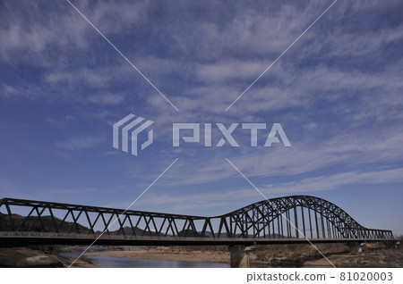 雲卷橋 81020003