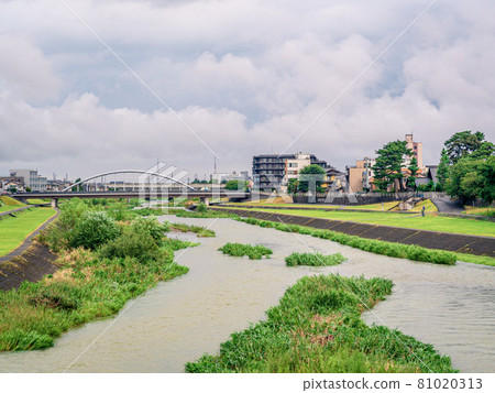 Sai River flooded by rain 81020313