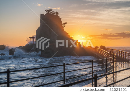 磐城市弁天島的早晨 磐城市弁天島的早晨 81021301