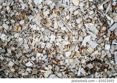 One side of wood chips One side of wood chips 81021693