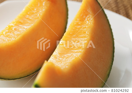 Red meat melon from Hokkaido 81024292
