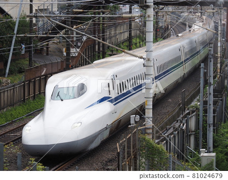 Yamashina附近的新幹線N700S J10編隊 81024679