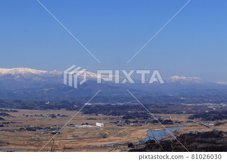 Snowy "Zao mountain range" (Zao town) scenery seen from "Shikatayama observatory" (Kakuda city, Miyagi prefecture) 81026030