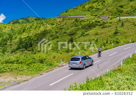 (Gunma Prefecture) Shiga Kusatsu Road near Yamada Pass 81026352